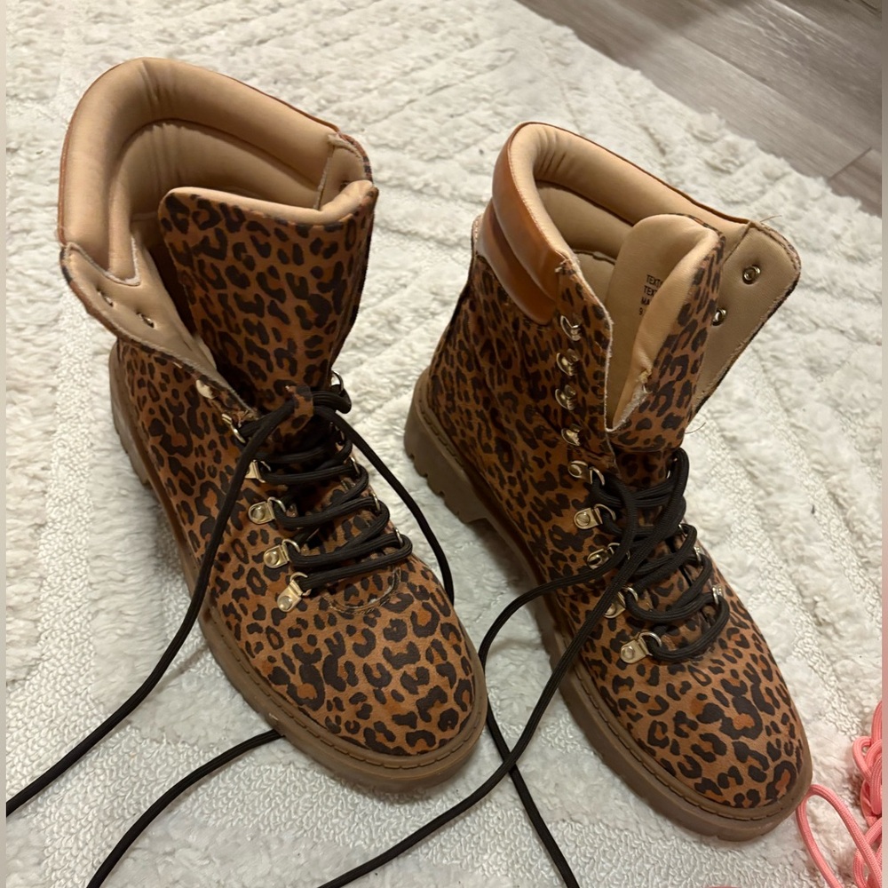 LOFT leopard lace-up boots, size 9.5